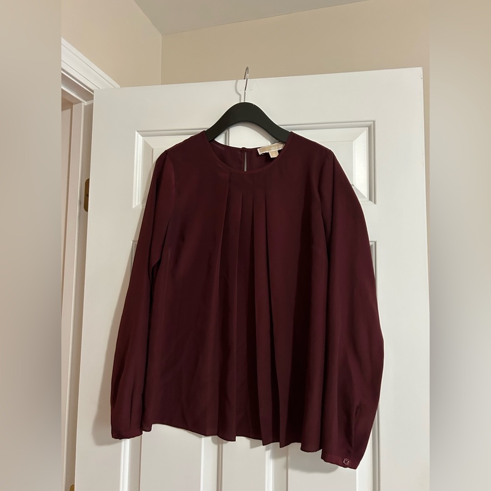 Michael kors size small dress blouse

Burgundy color